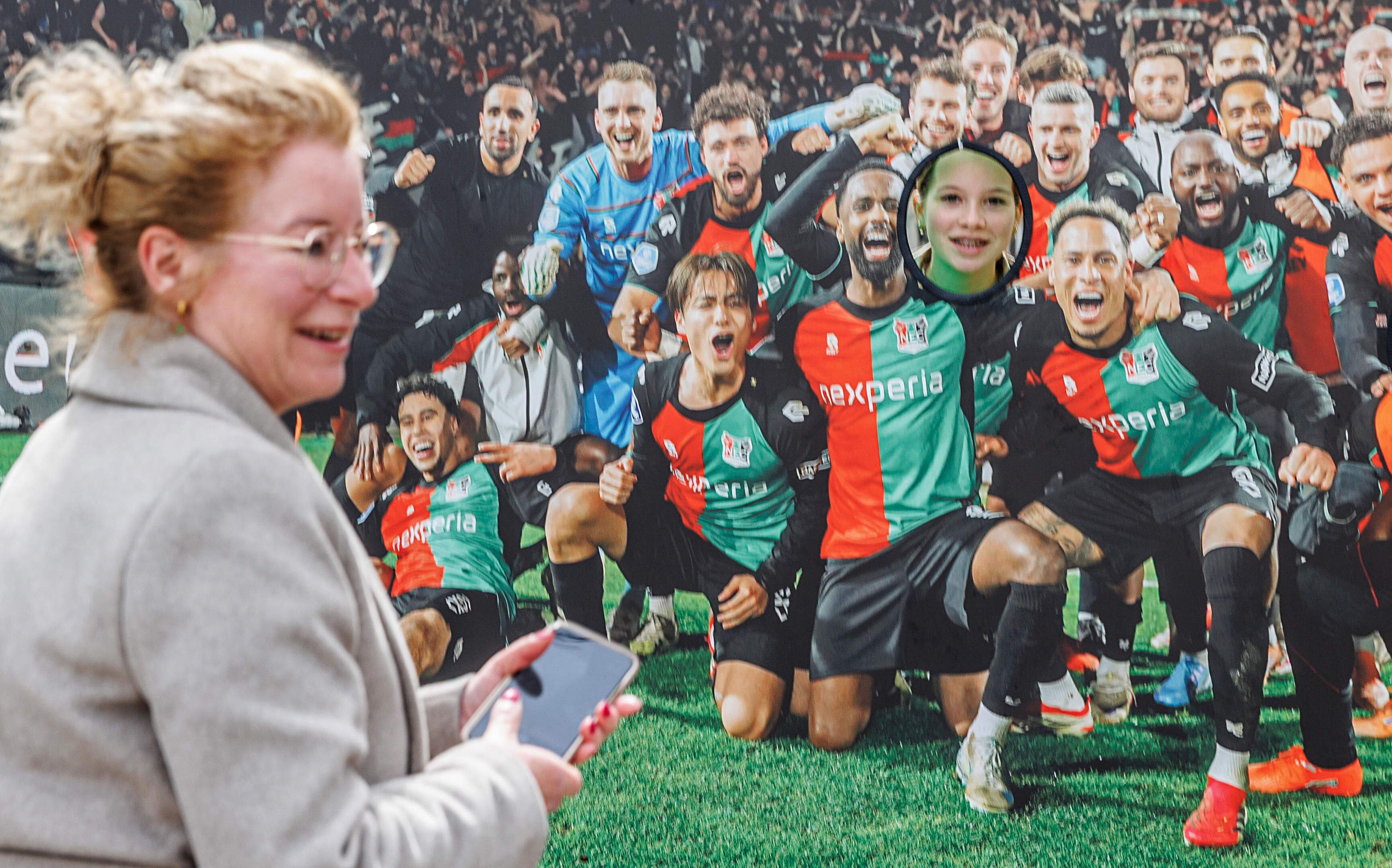 Nijmeegse fans lopen warm voor bekerfinale NEC-AZ, Jean heeft al 52 jaar een seizoenskaart: ’Na operatie in het gips naar de Kuip’